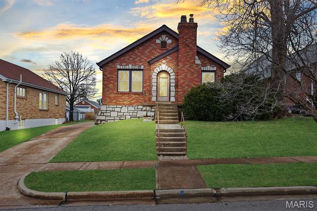 817 Karlsruhe Place, Unincorporated, MO 63125