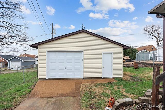 817 Karlsruhe Place, Unincorporated, MO 63125