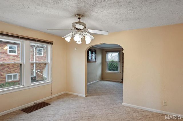 817 Karlsruhe Place, Unincorporated, MO 63125