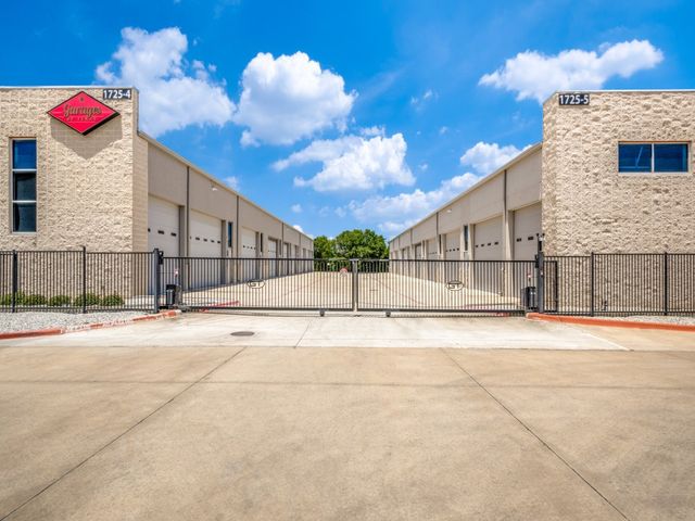 1725 US 377 Highway 405, Roanoke, TX 76262