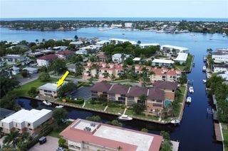 1195 Clam CT # 202, Naples, FL 34102
