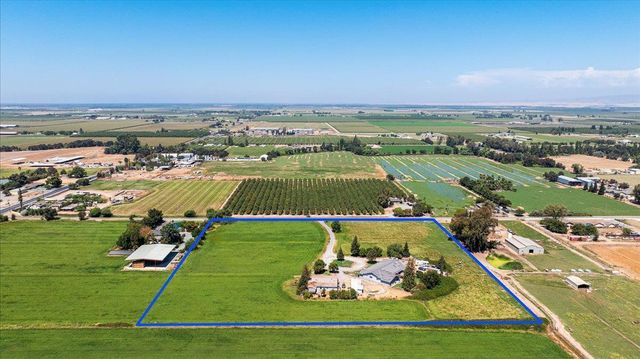 25832 Magnolia Rd, Escalon, CA 95320