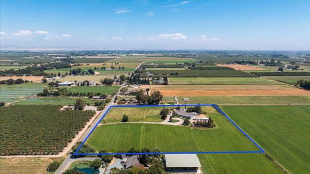 25832 Magnolia Rd, Escalon, CA 95320