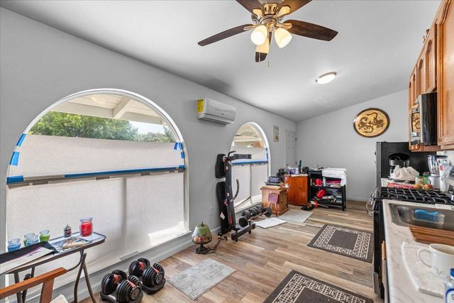 25832 Magnolia Rd, Escalon, CA 95320