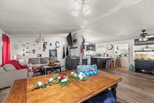 25832 Magnolia Rd, Escalon, CA 95320