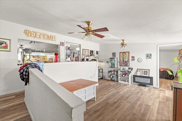 25832 Magnolia Rd, Escalon, CA 95320