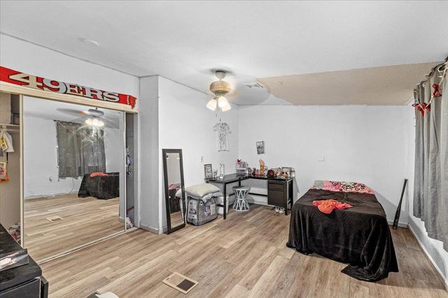 25832 Magnolia Rd, Escalon, CA 95320