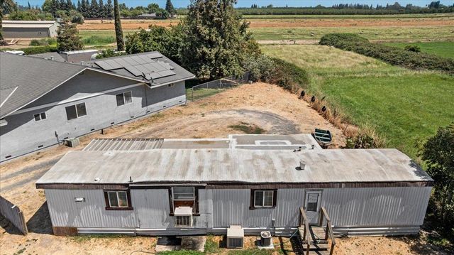 25832 Magnolia Rd, Escalon, CA 95320
