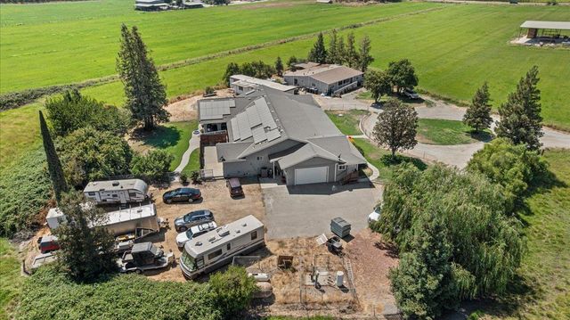 25832 Magnolia Rd, Escalon, CA 95320