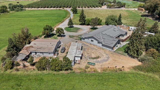 25832 Magnolia Rd, Escalon, CA 95320