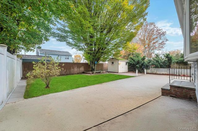 5 Edward Avenue, Hicksville, NY 11801