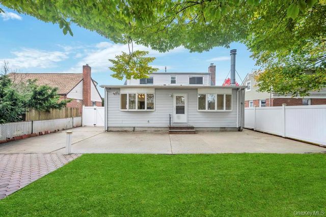 5 Edward Avenue, Hicksville, NY 11801