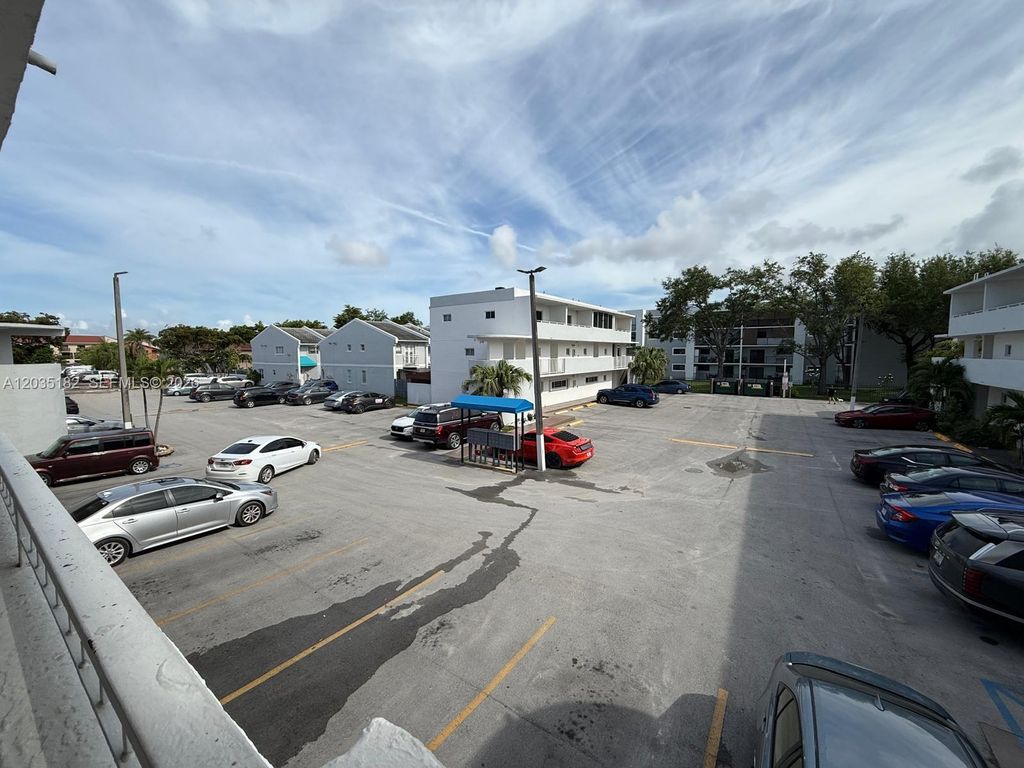 5611 W 25th Court 10A, Hialeah, FL 33016