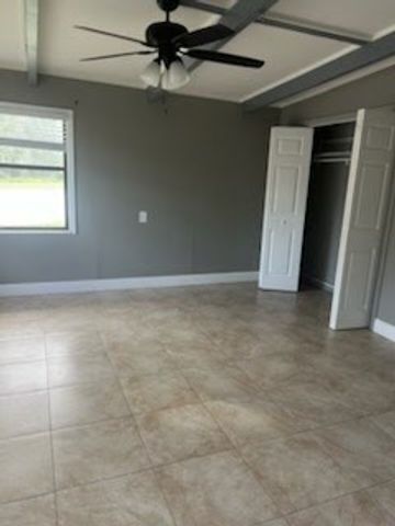 405 27th Court, Vero Beach, FL 32968