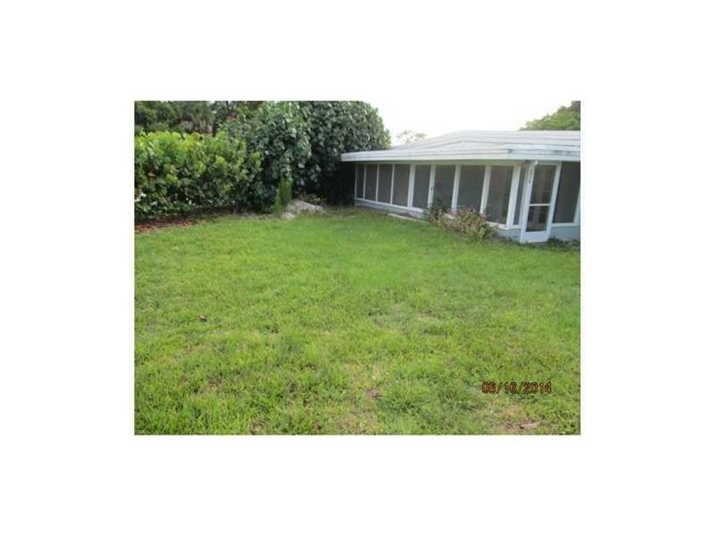 405 27th Court, Vero Beach, FL 32968