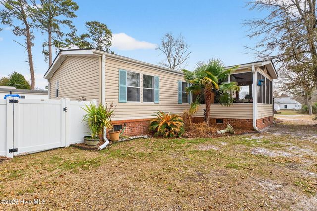 839 Magnolia Drive, Sunset Beach, NC 28468
