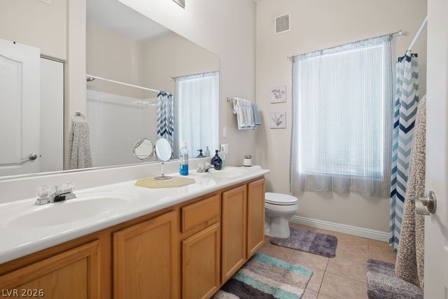 3325 Cactus Shadow Street 104, Las Vegas, NV 89129