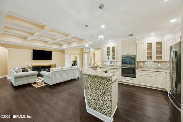 11246 SADDLE CLUB Drive, Jacksonville, FL 32219