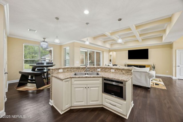 11246 SADDLE CLUB Drive, Jacksonville, FL 32219