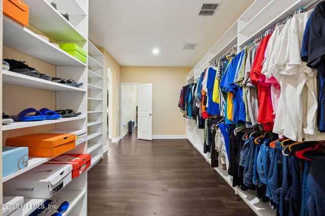 11246 SADDLE CLUB Drive, Jacksonville, FL 32219