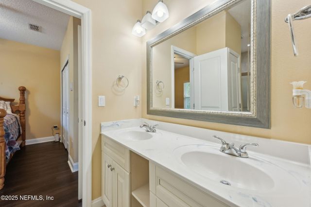 11246 SADDLE CLUB Drive, Jacksonville, FL 32219