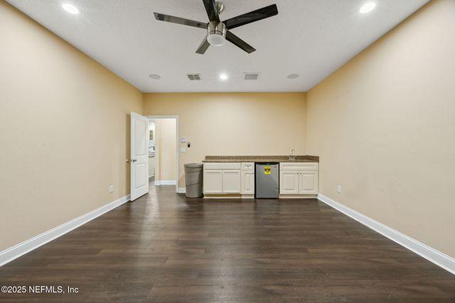 11246 SADDLE CLUB Drive, Jacksonville, FL 32219