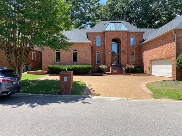 2499 EAGLERIDGE LN, Memphis, TN 38016