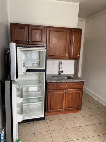 18 Graham Street, Jersey City, NJ 07307