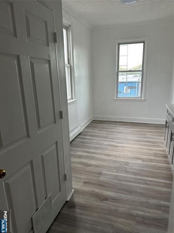 18 Graham Street, Jersey City, NJ 07307