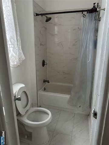 18 Graham Street, Jersey City, NJ 07307