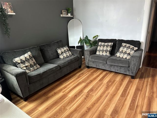 18 Graham Street, Jersey City, NJ 07307
