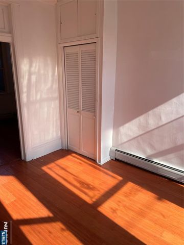 18 Graham Street, Jersey City, NJ 07307