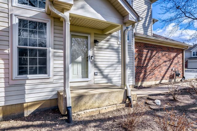 2222 Seaver Lane, Hoffman Estates, IL 60169