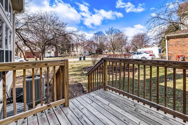 2222 Seaver Lane, Hoffman Estates, IL 60169