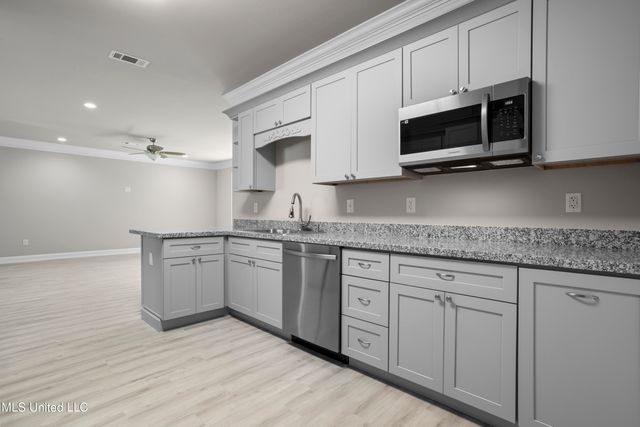 9932 Kahana Street, Diamondhead, MS 39525