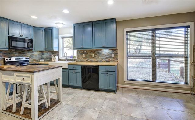 715 E Cochran SE Road, Ranger, GA 30734