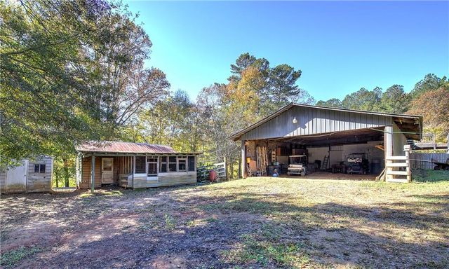715 E Cochran SE Road, Ranger, GA 30734