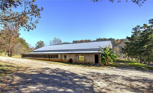 715 E Cochran SE Road, Ranger, GA 30734