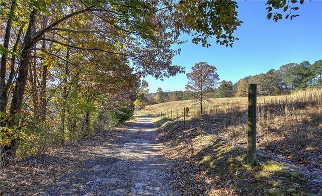 715 E Cochran SE Road, Ranger, GA 30734