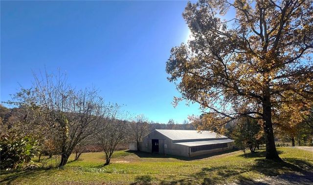 715 E Cochran SE Road, Ranger, GA 30734