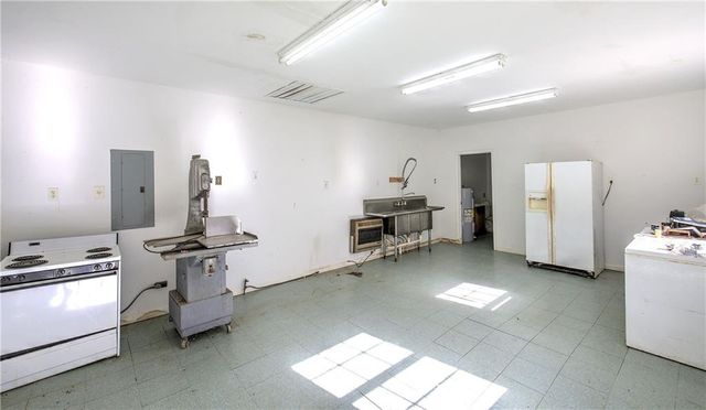 715 E Cochran SE Road, Ranger, GA 30734