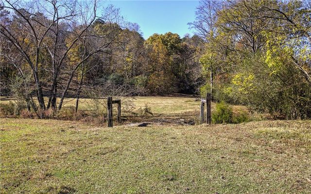 715 E Cochran SE Road, Ranger, GA 30734