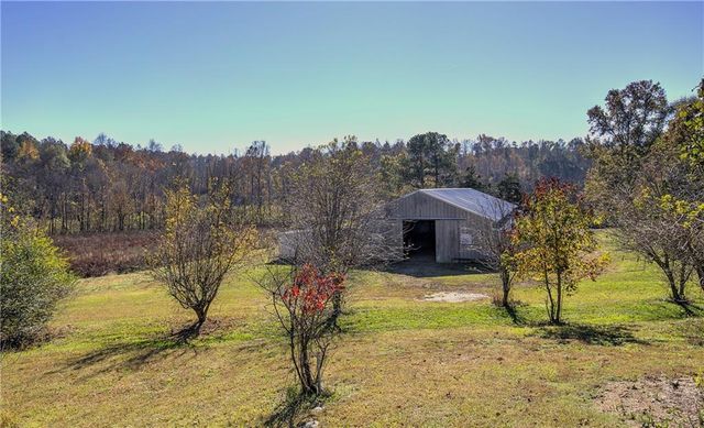 715 E Cochran SE Road, Ranger, GA 30734