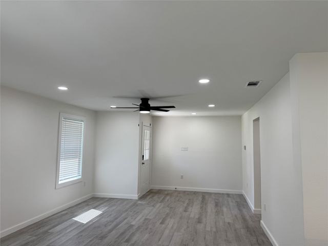 310 Sunset Court, Arlington, TX 76013