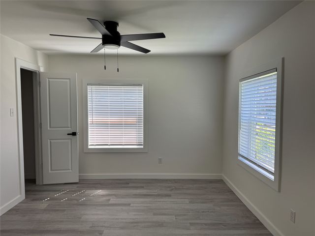 310 Sunset Court, Arlington, TX 76013