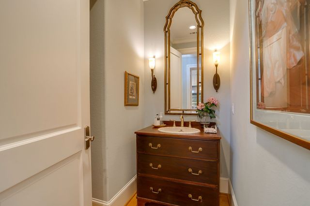 1620 Western Avenue, Fort Worth, TX 76107