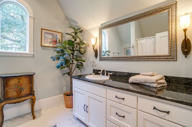 1620 Western Avenue, Fort Worth, TX 76107