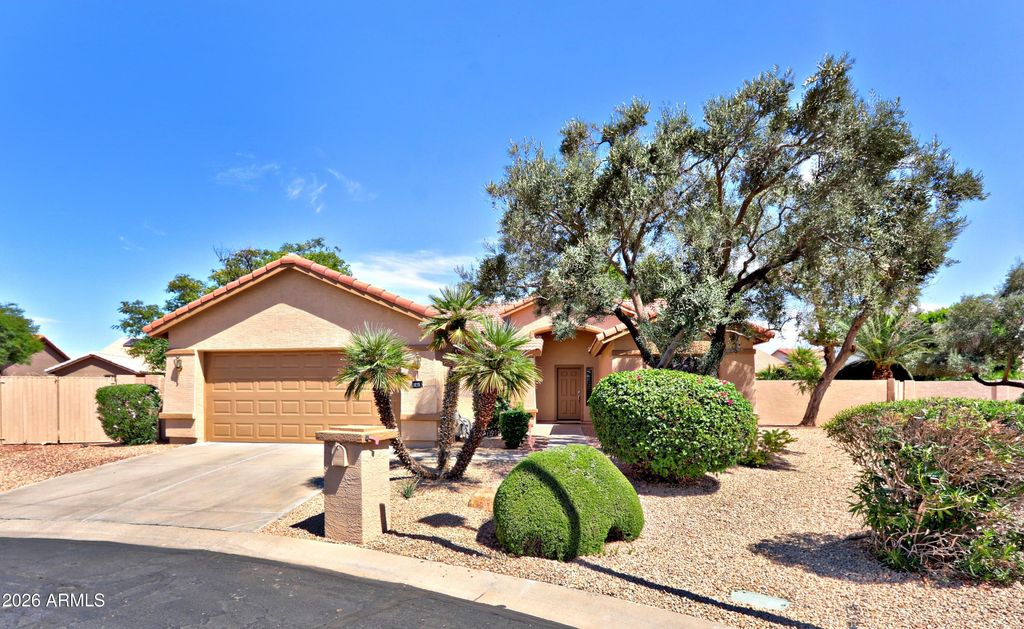 14740 W PINCHOT Court, Goodyear, AZ 85395 — photo 2