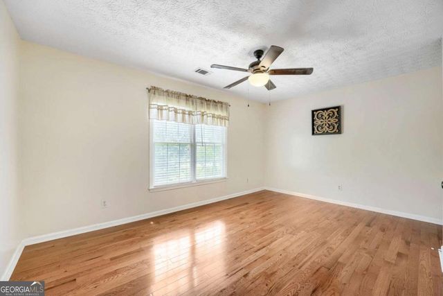 10 Jessamine Trail, Lawrenceville, GA 30046