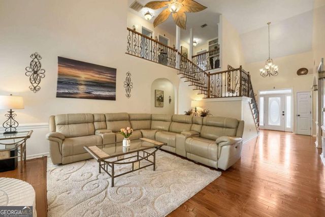 10 Jessamine Trail, Lawrenceville, GA 30046
